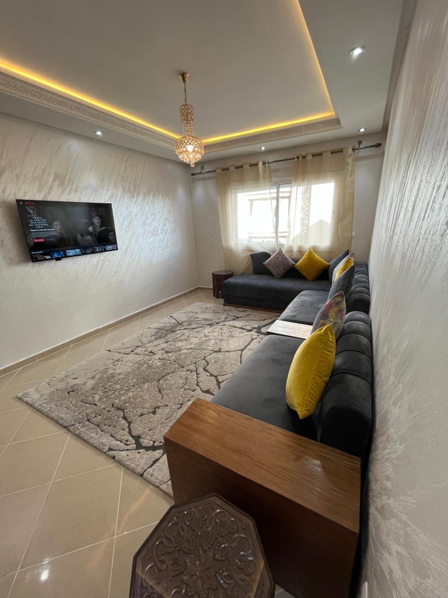 Luxury Center Town Apartment Kenitra Luaran gambar
